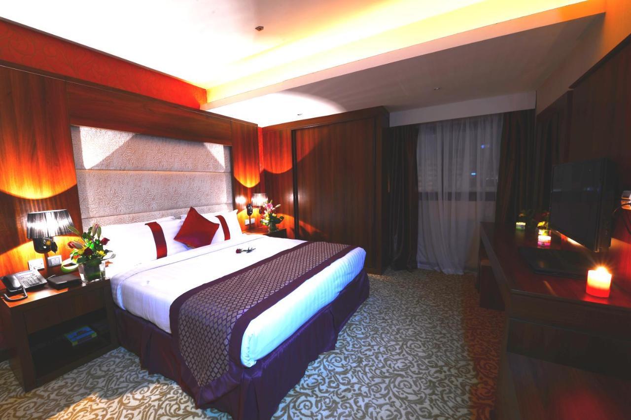 Obaer Hotel Riyadh Exteriör bild